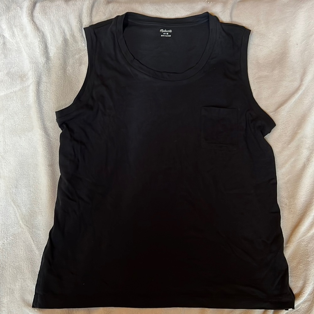 Madewell basic black sleeveless pocket t shirt
